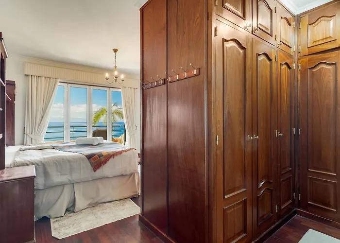 Bom Sucesso View House * Funchal (Madeira)